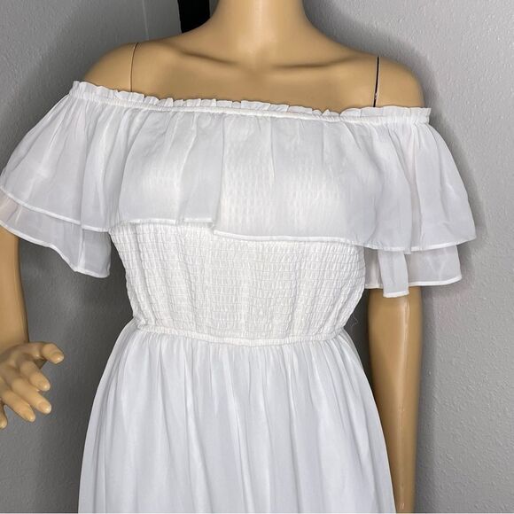 Hollister Off Shoulder Ruffled Flowy Boho Mini Dress White Size Medium - Picture 2 of 14